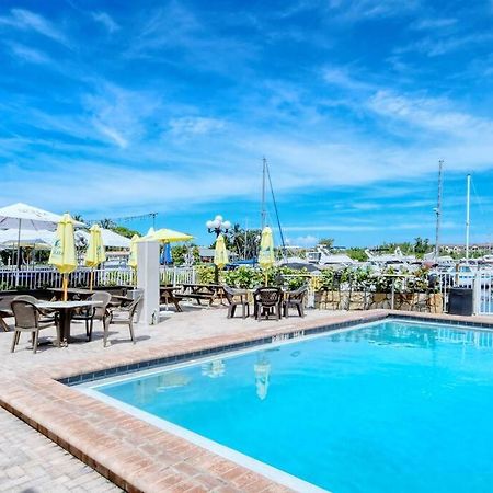 Appartamento Waterfront, Pool, Tiki Bar & Grill, Gym, Location! Sarasota Esterno foto